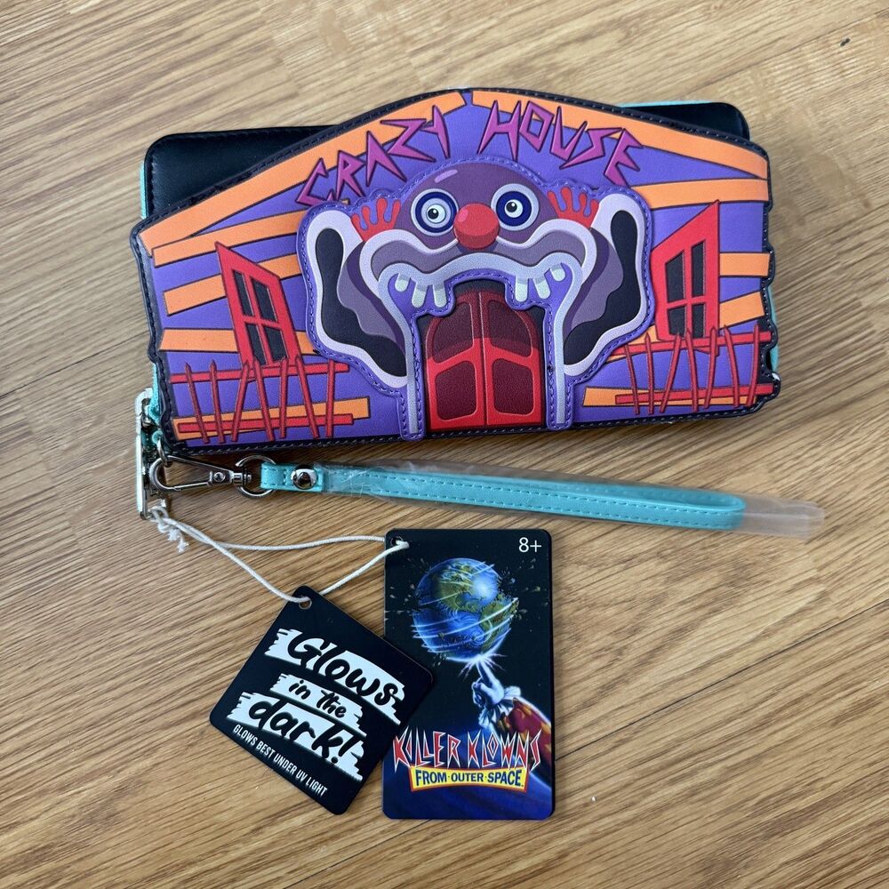 Loungefly Killer Klowns Glow in the Dark Zip-Around Wristlet Wallet NWT NEW